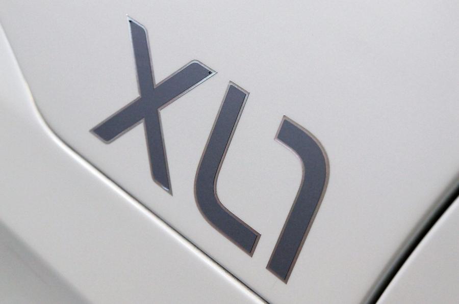  Volkswagen XL1 2014 года  (фото 31 из 37)